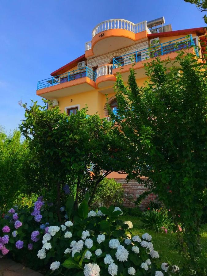 Vila Laura Pasha Villa Ksamil Eksteriør billede