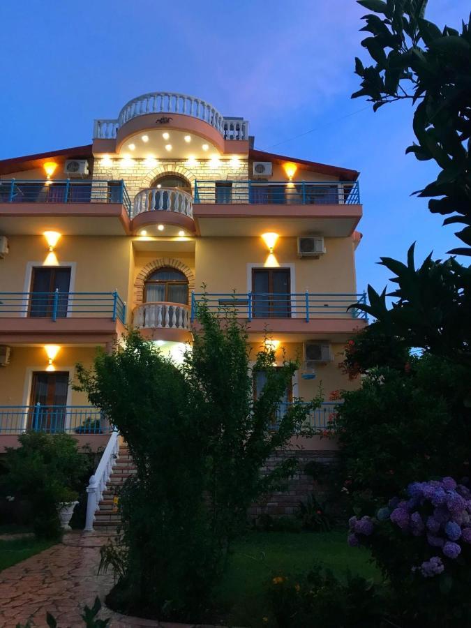 Vila Laura Pasha Villa Ksamil Eksteriør billede
