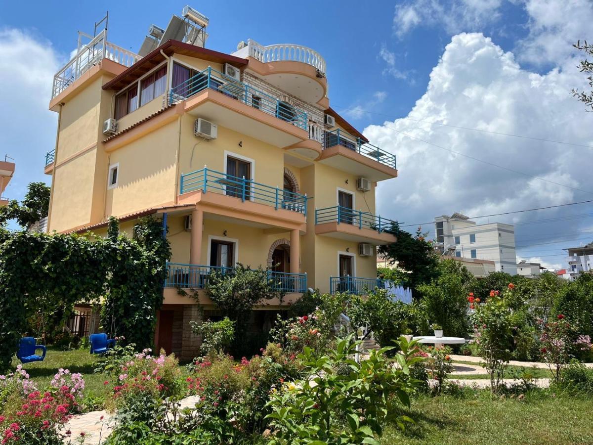 Vila Laura Pasha Villa Ksamil Eksteriør billede